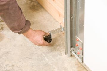 Door repair services in Lauderdale Lakes