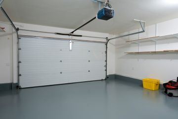 Garage Door Service in Oakland Park